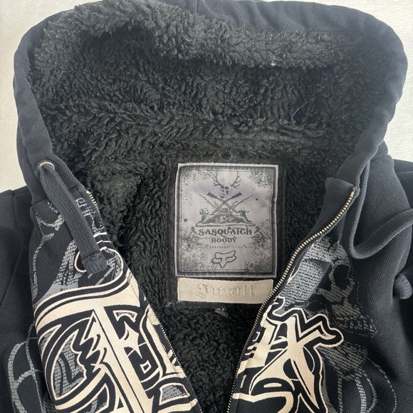 VTG Y2K Fox Sasquatch Skull Hoodie Long Sleeve Black Full Zip Women's Small - Picture 4 of 10